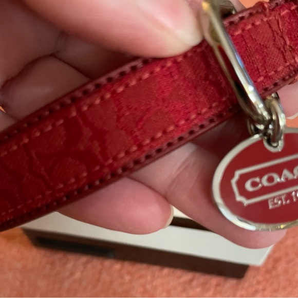 XS Coach Cherry Red Mini Signature Leather Pet Collar NWT - Picture 4 of 11